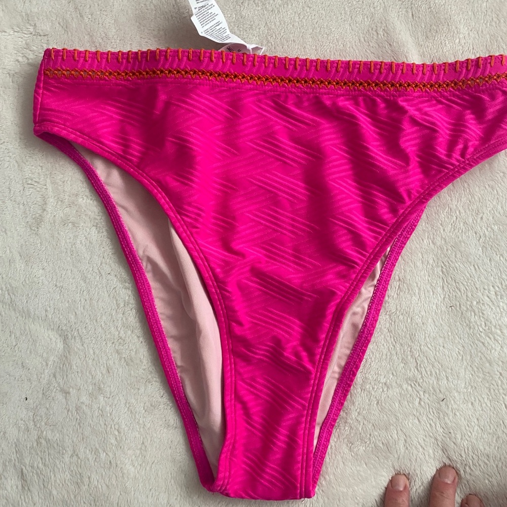 NWT Cupshe pink bikini size M/L - Picture 2 of 5